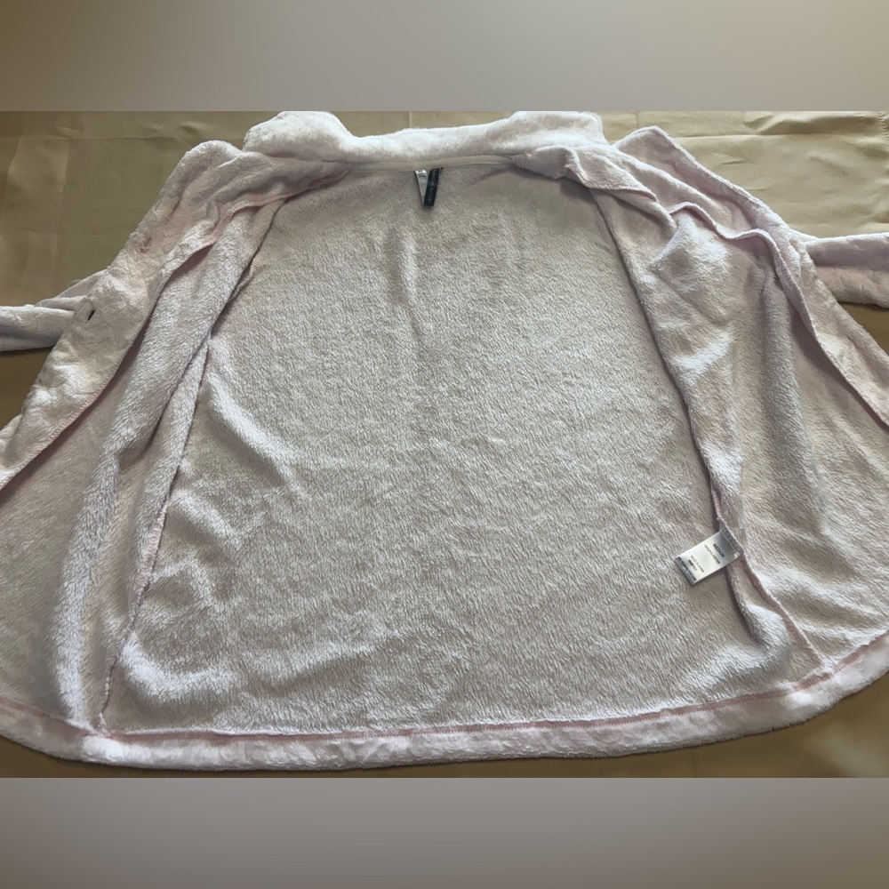 Soft Pink Button-Up Pajama Top with Heart - Picture 13 of 16